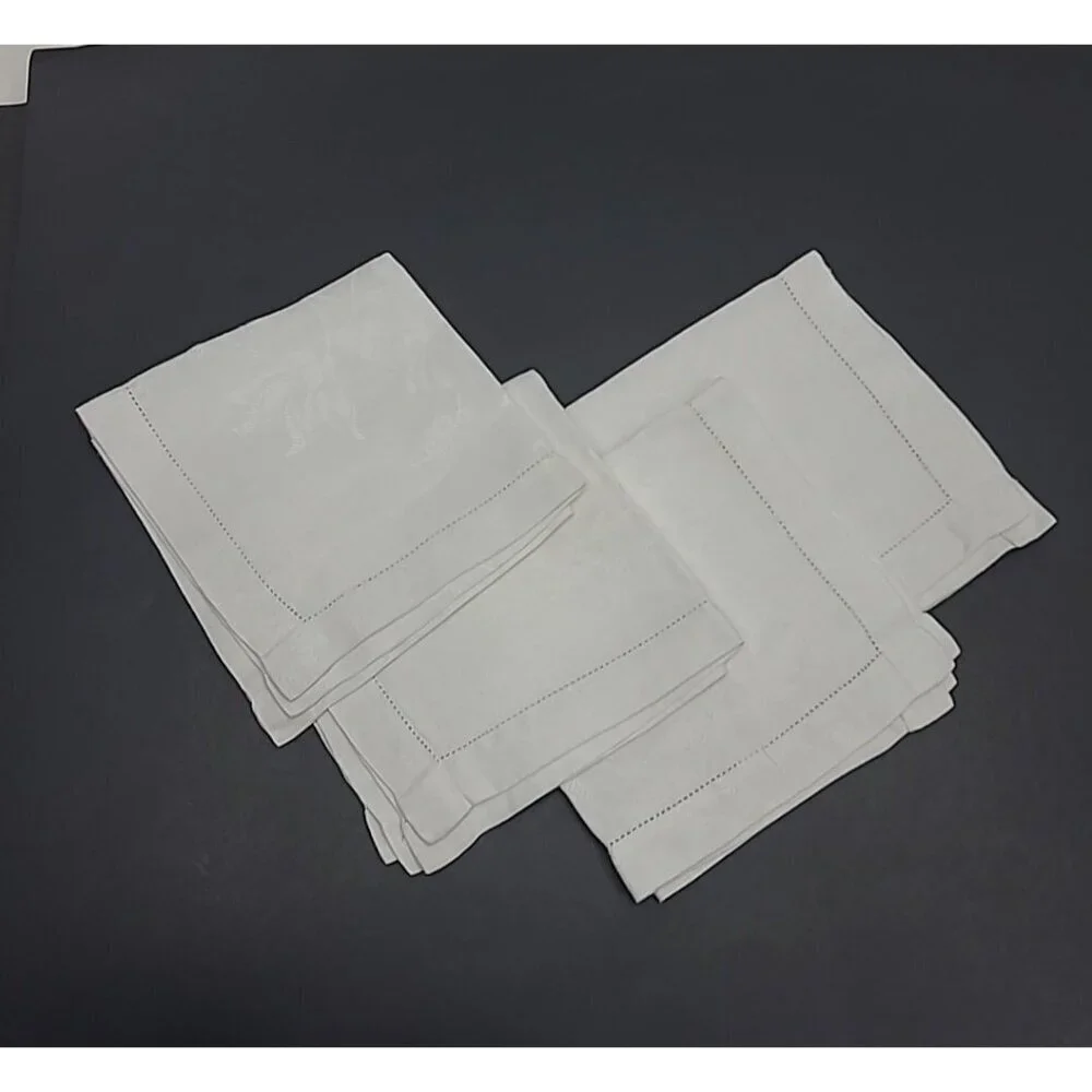 Vintage Napkins Lot of 4 White Floral